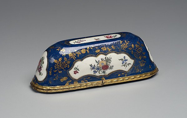 Double lidded snuffbox