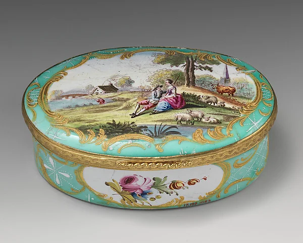 Snuffbox