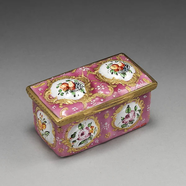 Snuffbox