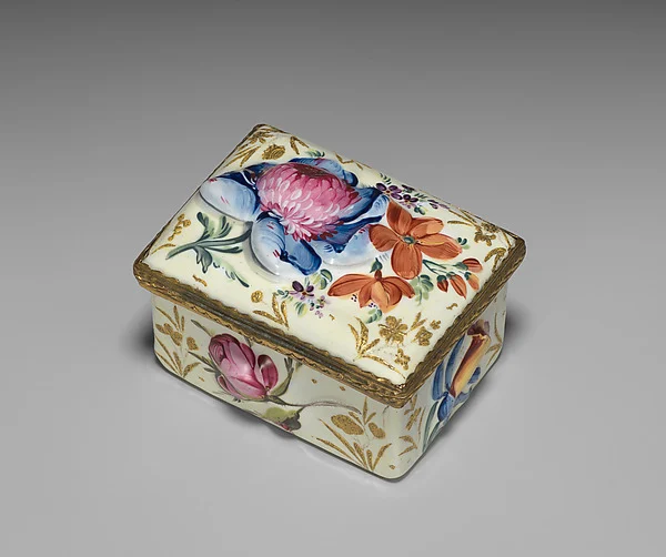 Snuffbox