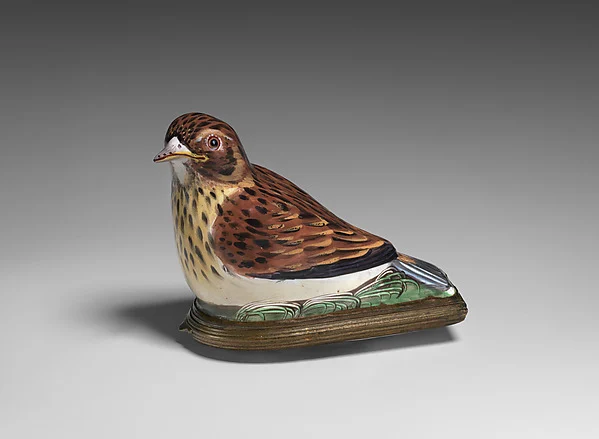 Bonbonnière in the form of a bird