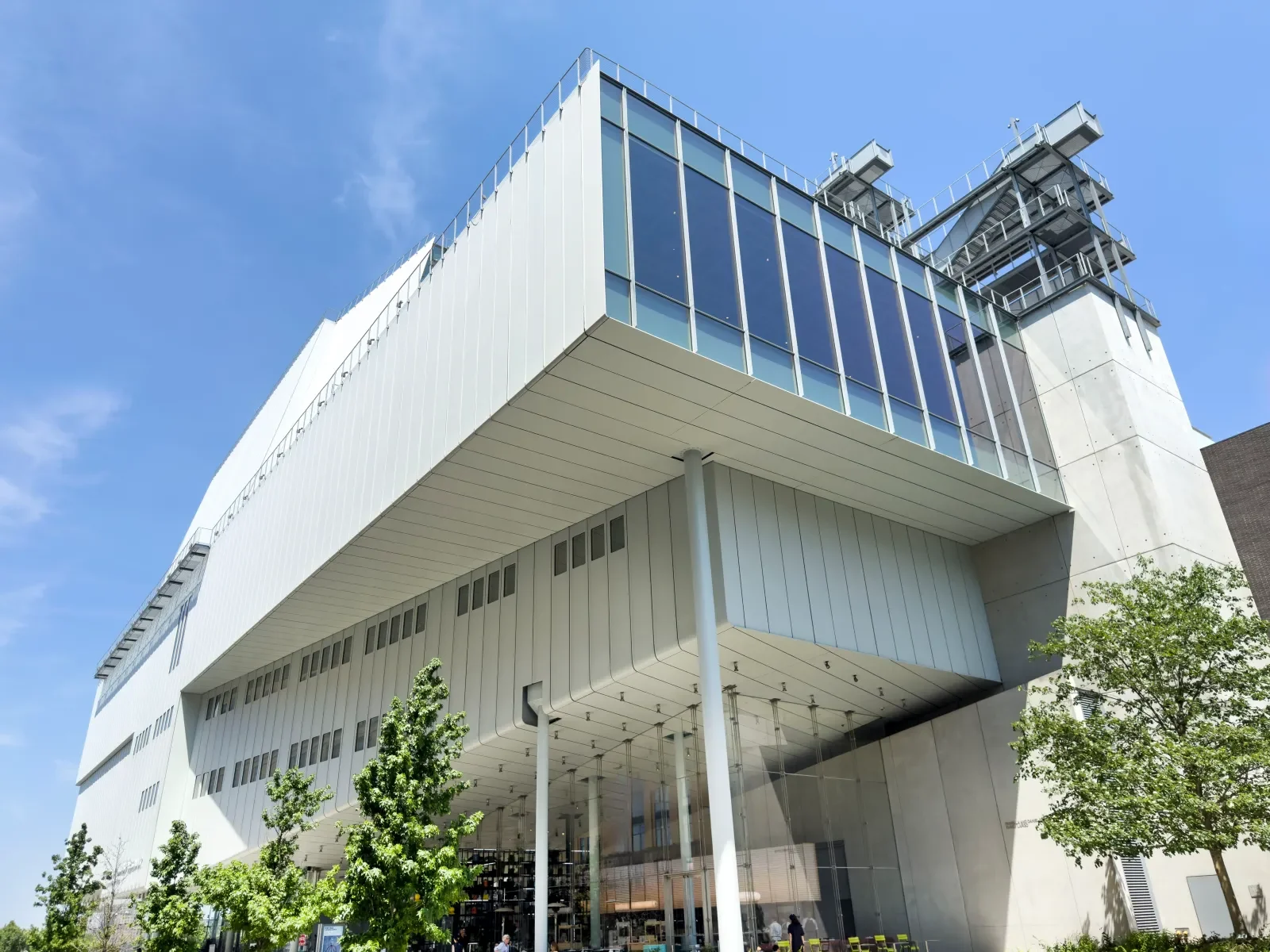 Whitney Museum Union Sets October 5 Strike Date Ahead of Lichtenstein Retrospective