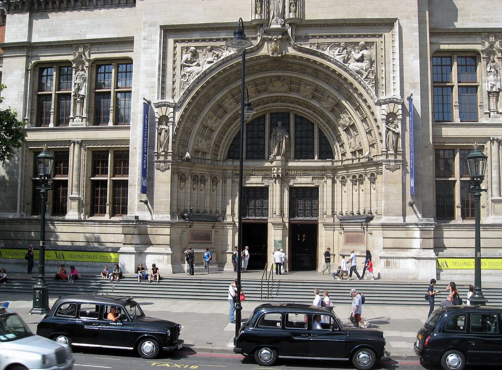 UK Cultural Leaders Seek Ring-Fenced Arts Funding from Proposed Tourist Levy