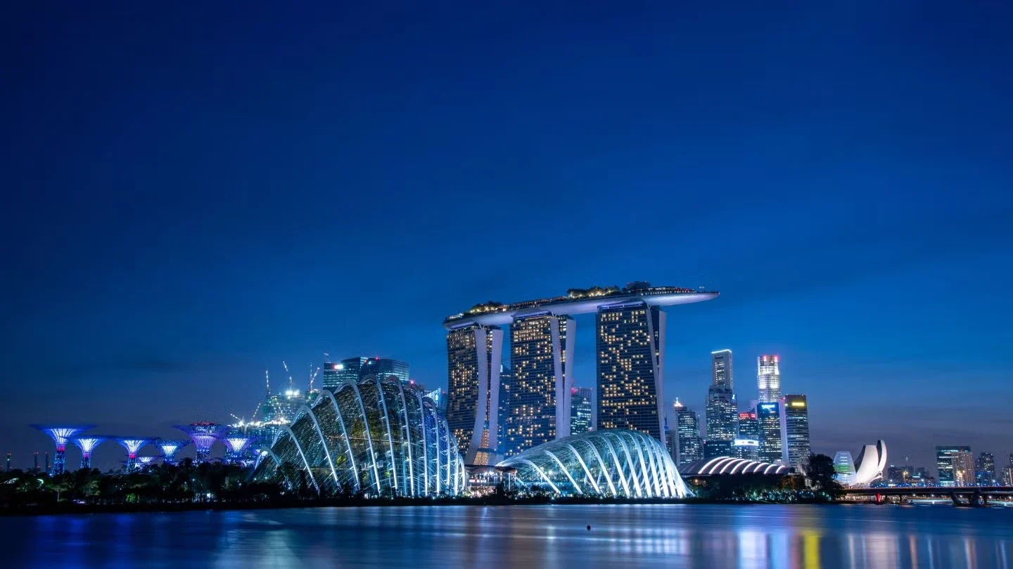 Singapore Unveils Tax Breaks, Hedge Fund Scheme to Attract Asset Managers