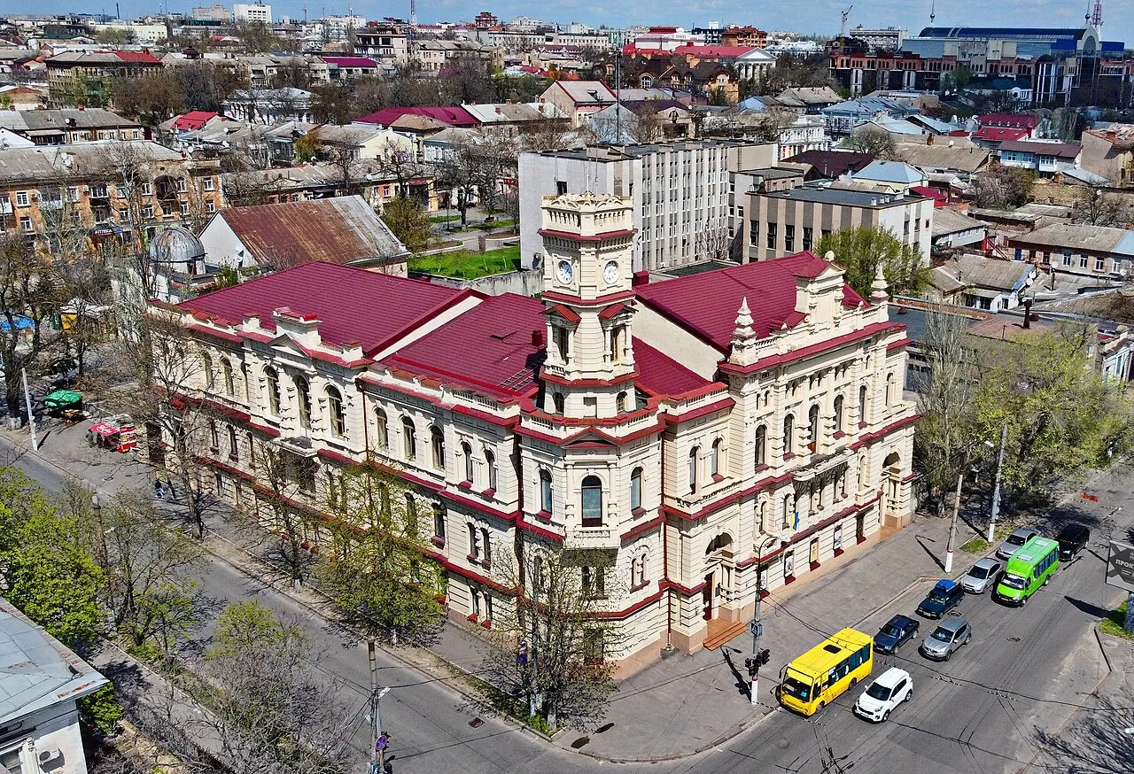 Drone Strike Damages Kherson Regional Art Museum