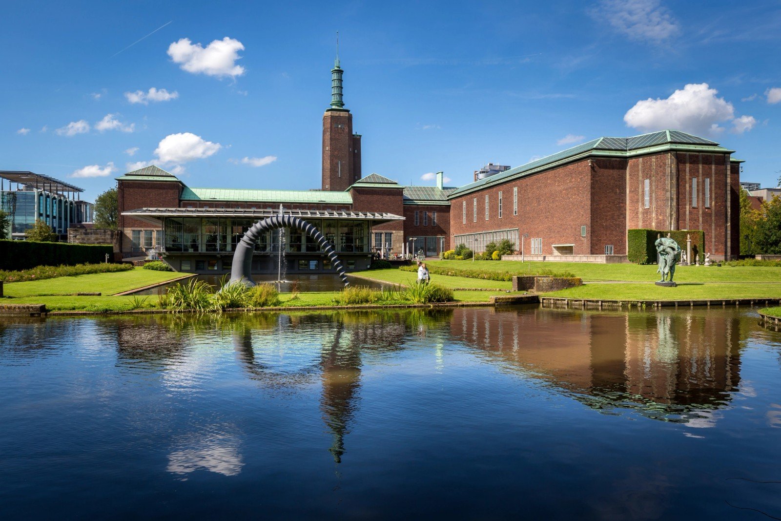 Rotterdam Museum Caught in Bribery Scandal as Officials Dismissed